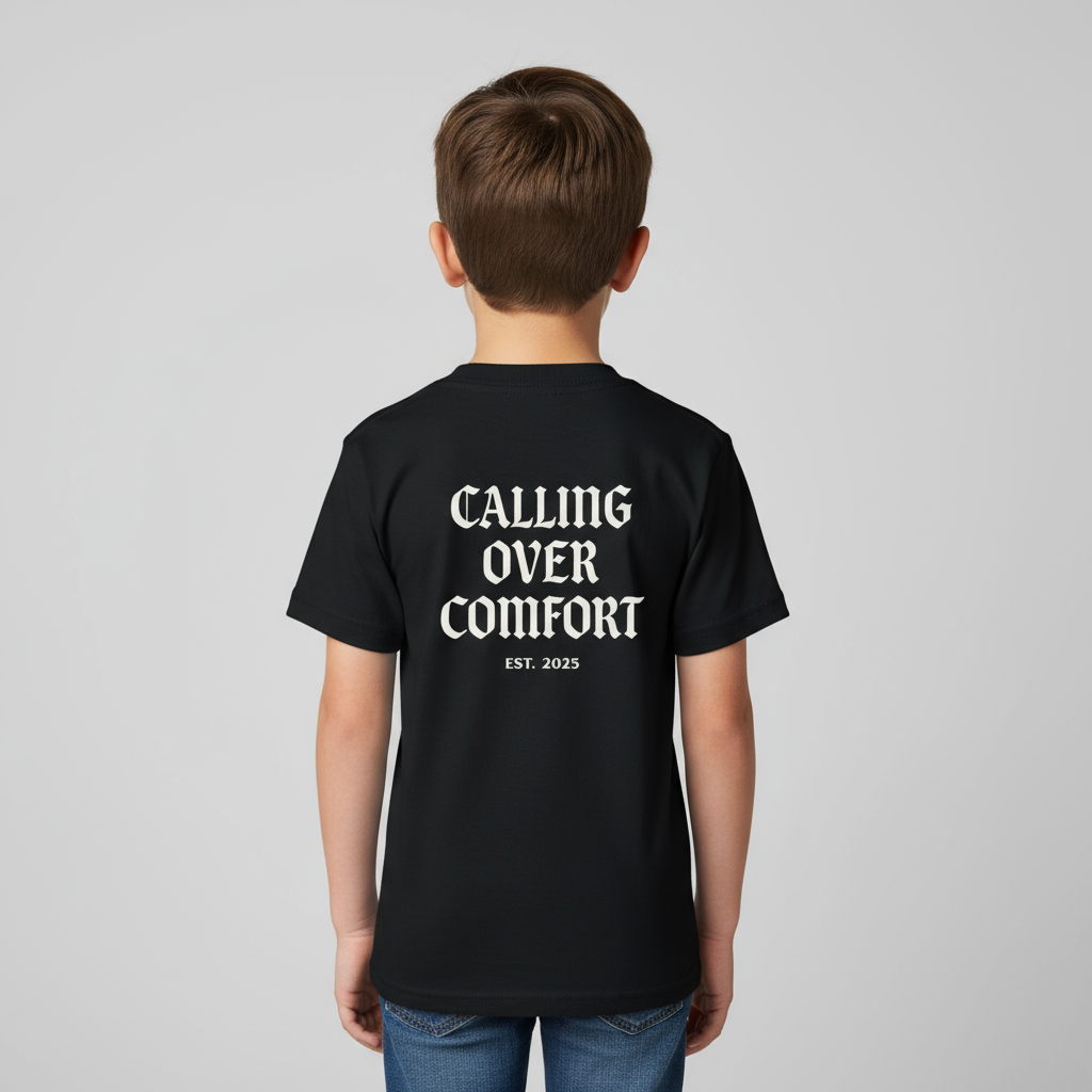 Kid wearing black t-shirt - back view